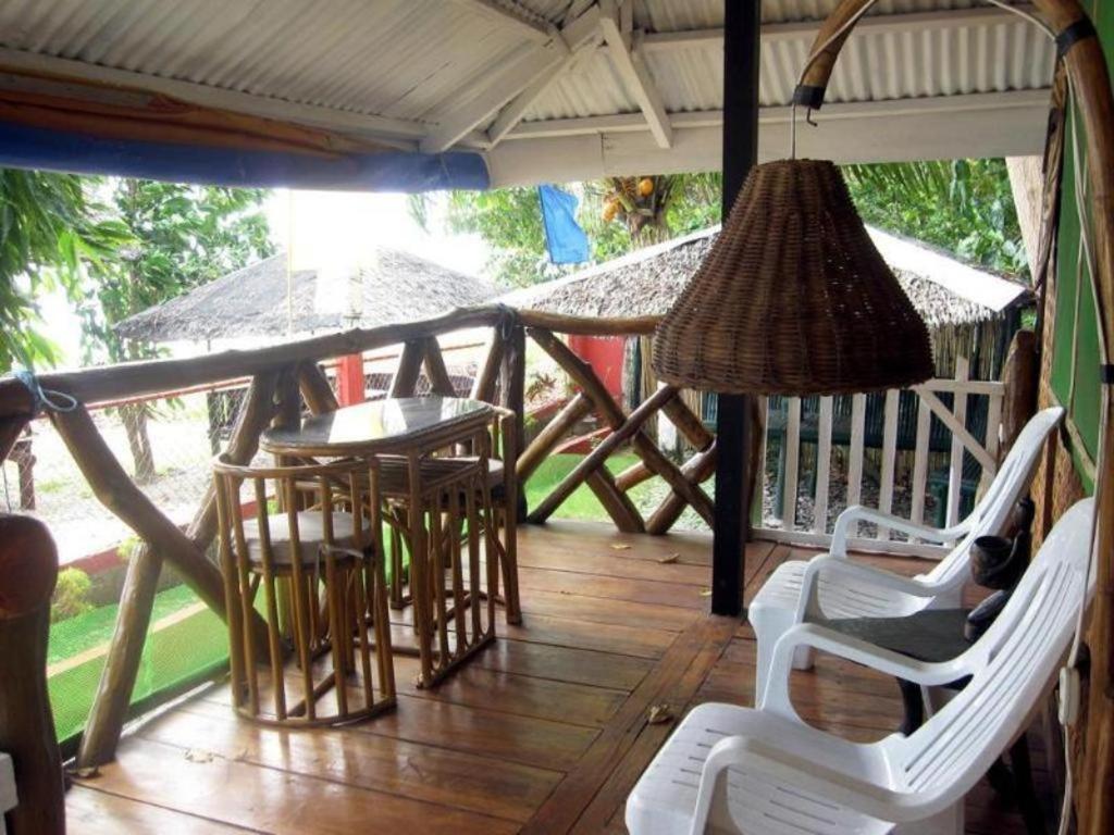 67Th Heaven Holiday Resort Lucbuan Extérieur photo