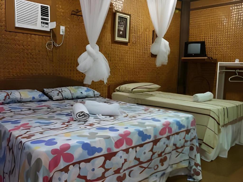 67Th Heaven Holiday Resort Lucbuan Extérieur photo